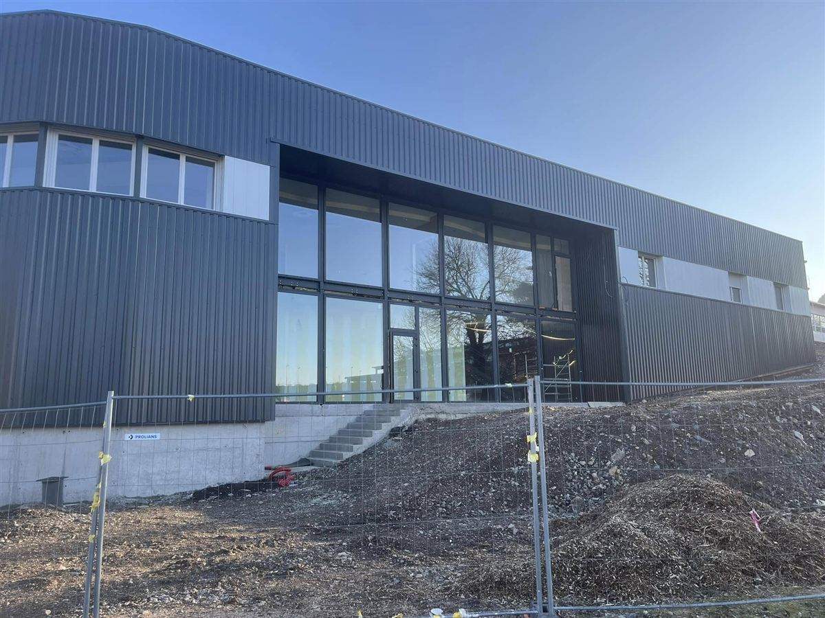 Bâtiment industriel Brives 1